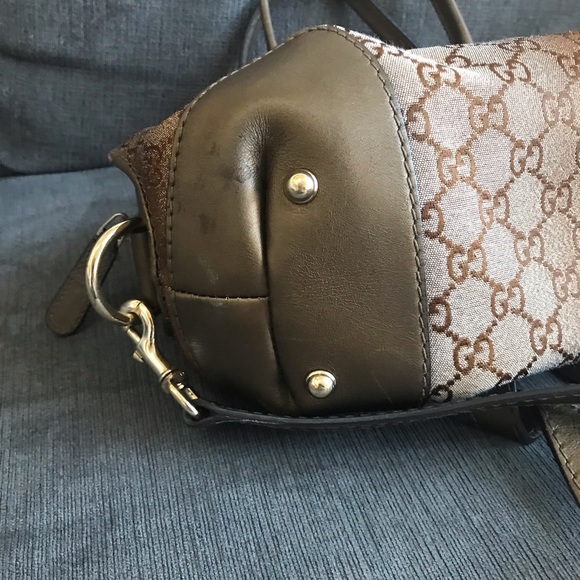 GUCCI Beige Metallic GG Canvas Heart-Bit Top Handle Bag - Picture 6 of 16